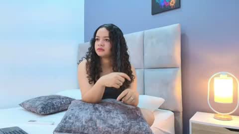 selenevalois online show from 13, 6, 2026