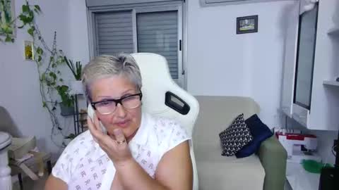 Snapshot of selenna57 chatting on 26, 5, 2026 Selenna online show from 26, 5, 2026