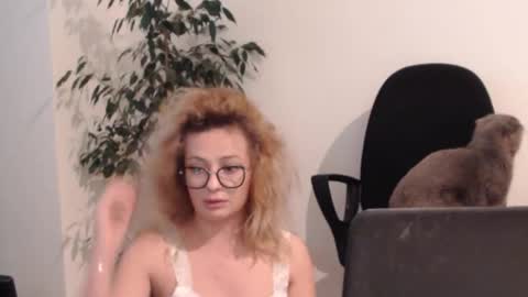 Selenna online show from 21, 11, 2025