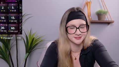 Selina Mae online show from 27, 11, 2025