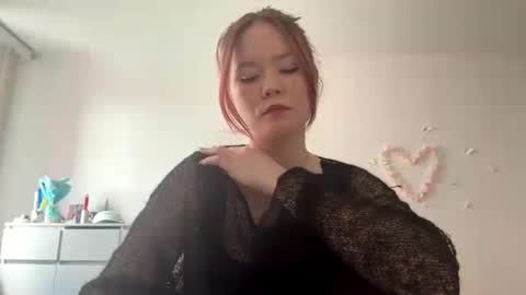 Lily online show from 2, 5, 2026