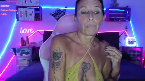 Selvaggia Del Caribe online show from 9, 1, 2025