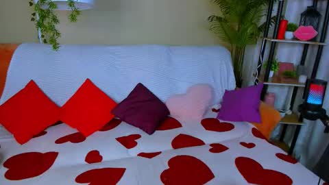 sensitiveheartt online show from 23, 3, 2026