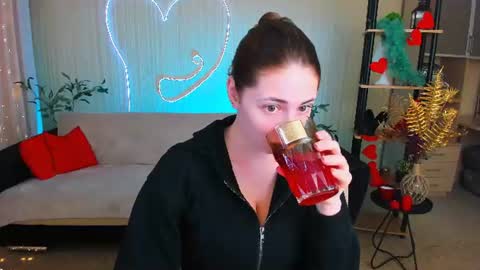 Snapshot of sensitiveheartt chatting on 21, 7, 2026 sensitiveheartt online show from 21, 7, 2026