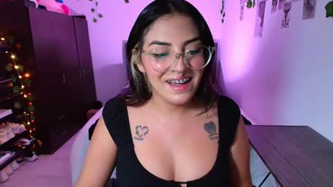 Camille and sophie online show from 15, 12, 2025