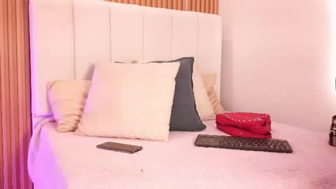 Sensual Kim77 online show from 14, 7, 2026
