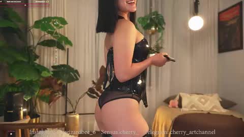Snapshot of sensualcherry_ chatting on 24, 9, 2025 Maria- OF sensual bee online show from 24, 9, 2025