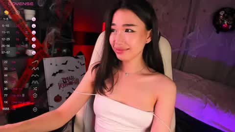 Snapshot of sensualily chatting on 15, 10, 2025 Kiki online show from 15, 10, 2025