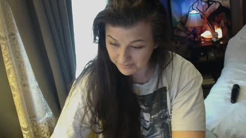 Snapshot of sentfrmheaven chatting on 4, 1, 2025 Tara online show from 4, 1, 2025