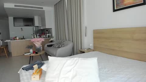 Aya online show from 31, 12, 2024