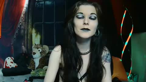 Seraphin Munster online show from 25, 2, 2025