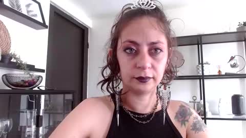 Serena Xyz online show from 9, 11, 2025