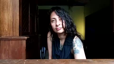 Serena Xyz online show from 15, 4, 2026