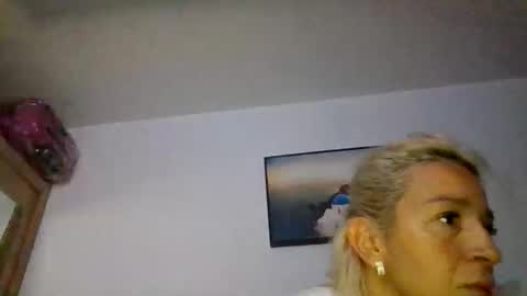 Snapshot of serenanyxon chatting on 9, 6, 2026 serenanyxon online show from 9, 6, 2026