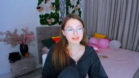 Ophelia online show from 3, 3, 2025