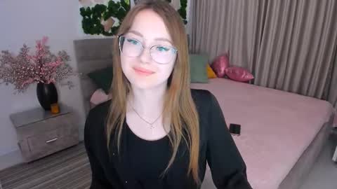 Ophelia online show from 11, 3, 2025