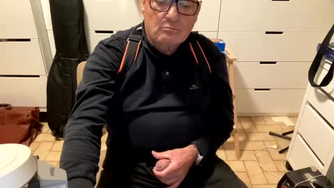 serge8413 online show from 7, 12, 2024