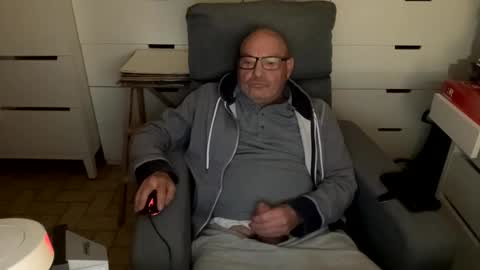 serge8413 online show from 30, 12, 2024