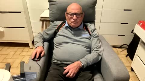 serge8413 online show from 1, 1, 2025