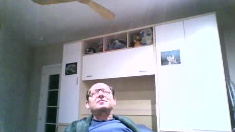 serrano49 online show from 5, 3, 2025