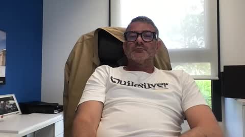 sesamechris92 online show from 20, 5, 2026