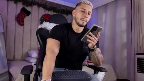 HEY IM SETH online show from 30, 12, 2024