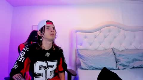 sett_and_gwen online show from 19, 12, 2024