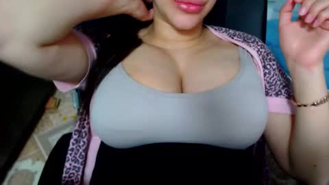 Snapshot of seu_cute chatting on 18, 2, 2025 seu_cute online show from 18, 2, 2025