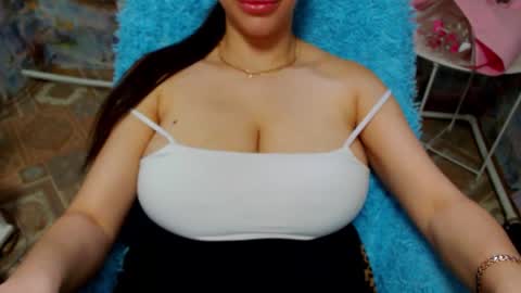 seu_cute online show from 18, 11, 2025