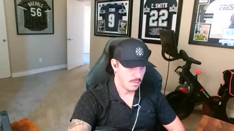 Snapshot of sex_l0v3r chatting on 2, 12, 2024 sex_l0v3r online show from 2, 12, 2024