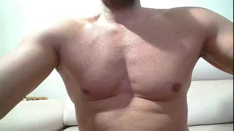 Snapshot of sex_machine_19 chatting on 6, 10, 2025 SEX MACHINE 19 online show from 6, 10, 2025