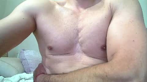 SEX MACHINE 19 online show from 2, 5, 2026