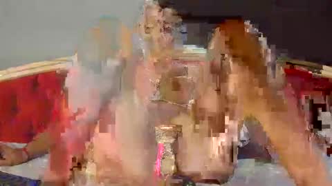 Snapshot of sexbomb6t9 chatting on 5, 1, 2025 SEX BOMB 6T9 online show from 5, 1, 2025