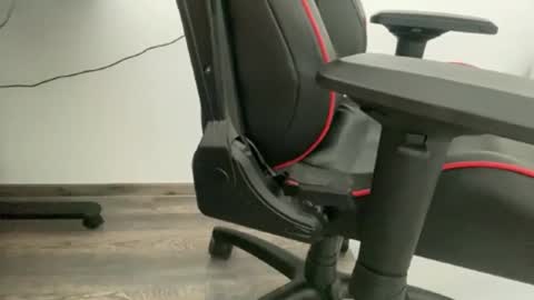 sexboy666656 online show from 27, 4, 2026