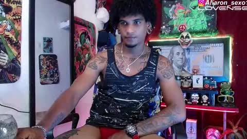 Snapshot of sexo_aharon chatting on 10, 9, 2025 Aharon ravelo online show from 10, 9, 2025