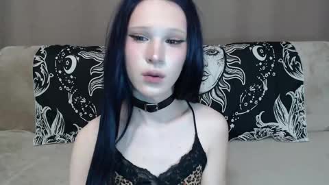 Nextdoor Princess online show from 8, 6, 2026