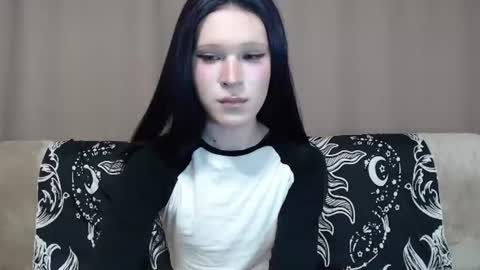 Nextdoor Princess online show from 14, 6, 2026