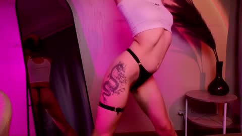 Snapshot of sextezi chatting on 5, 1, 2025 sextezi online show from 5, 1, 2025