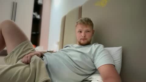 Snapshot of sexual_sbotage chatting on 17, 2, 2026 Max Leman online show from 17, 2, 2026