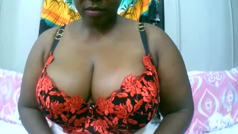 sexxi_ebony online show from 25, 11, 2025