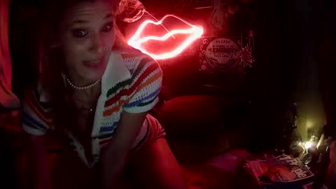 Leeah CloudZzz online show from 10, 11, 2025