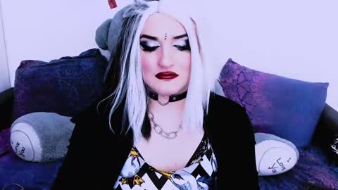 Snapshot of sexxx_queen chatting on 5, 2, 2025 sexxx_queen online show from 5, 2, 2025