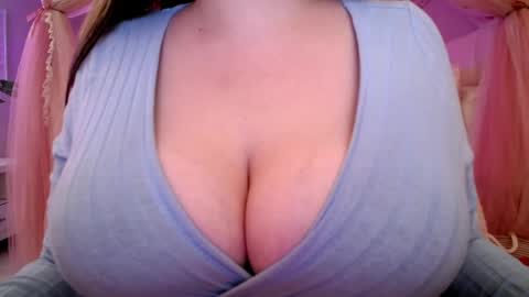Snapshot of sexxxyprincess chatting on 27, 5, 2026 Princess online show from 27, 5, 2026