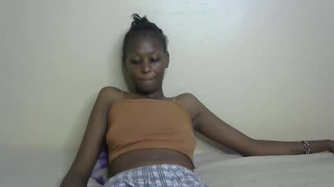 sexxy bum online show from 18, 2, 2025