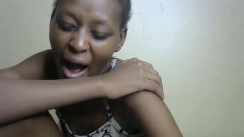 sexxy bum online show from 25, 2, 2025