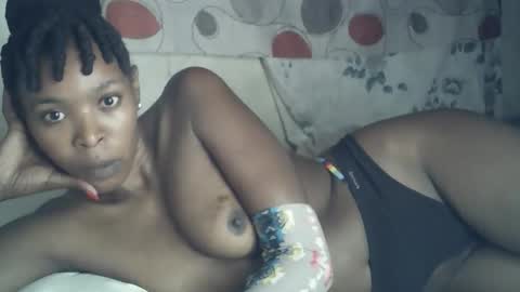 sexxy_curvy23 online show from 8, 3, 2026