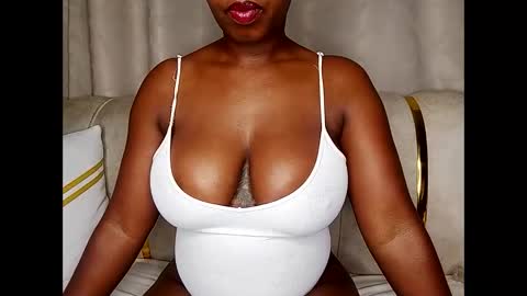 Snapshot of sexxy_gee chatting on 18, 2, 2026 Gee Independent Model online show from 18, 2, 2026