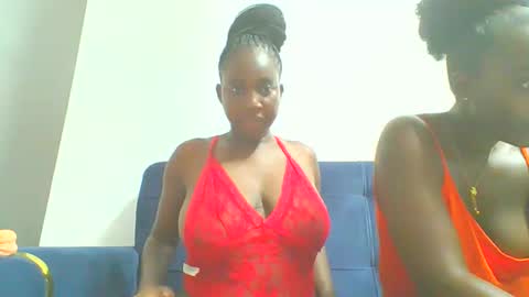 Snapshot of sexxy_thick_ebony chatting on 15, 10, 2025 Sweet doll online show from 15, 10, 2025