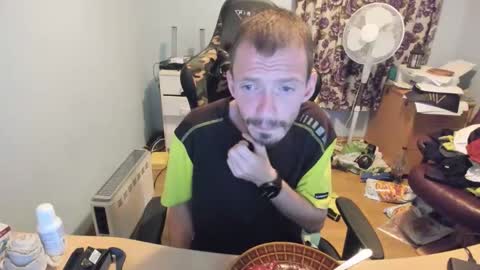 Snapshot of sexy432629 chatting on 8, 9, 2025 evry tip help me to buy a new car 111-1111-111111 tk online show from 8, 9, 2025