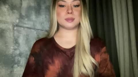 Snapshot of sexy_and_iknewit chatting on 23, 4, 2026 BREANNA online show from 23, 4, 2026